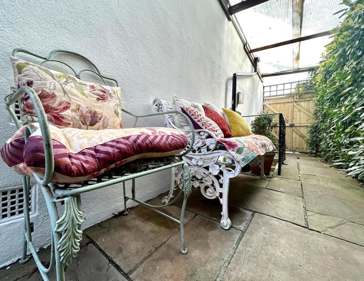 Spacious Comfortable Flat With Free Parking In East Finchley, Muswell Hill & Close To Alexandra Palace London Luaran gambar